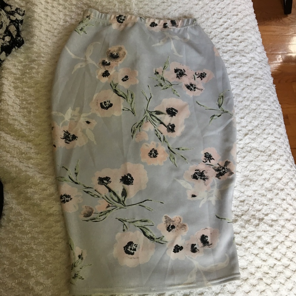 Boohoo pencil skirt